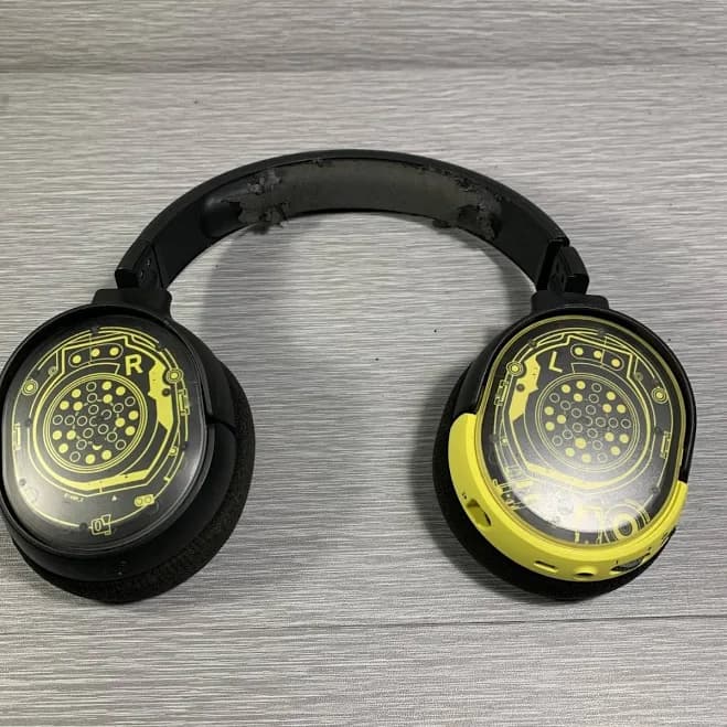 SteelSeries Arctis 1 Wireless Cyberpunk Edition Gaming Headset