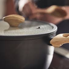 HUSKNUT pot with lid, non-stick coating black, 4.7 l - IKEA