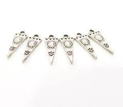 100 Silver Triangle Charms Antique Silver Plated Charms (19x7mm) G1131 — AZsupplies