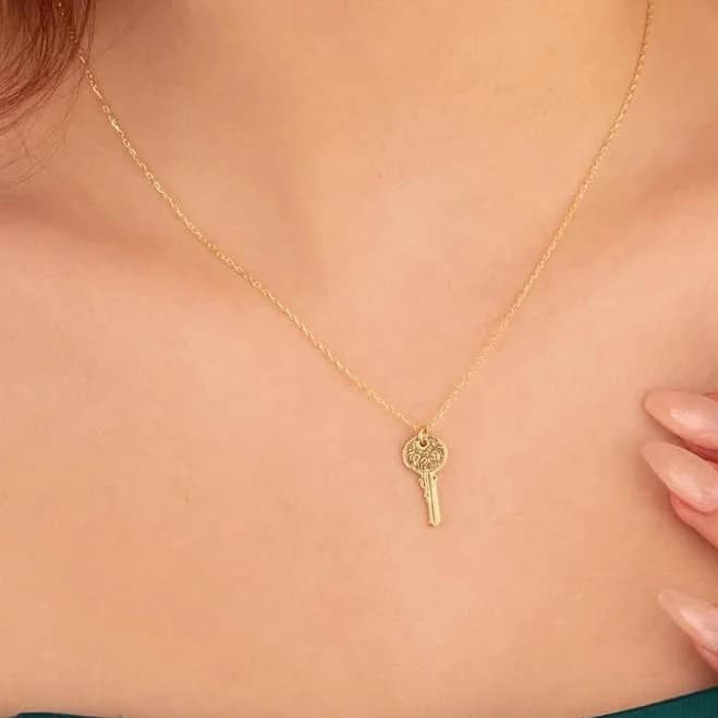 Minimalist Key Pendant Necklace