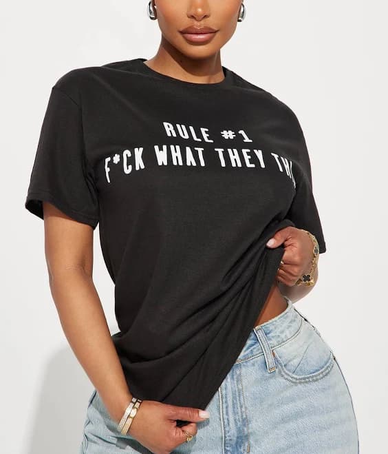 Fashion Nova Short Sleeve Graphic T-Shirt