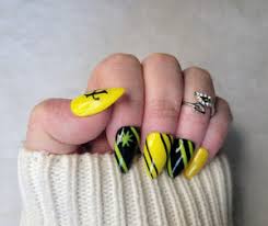 Hufflepuff House-Harry Potter – Royal Red Nails