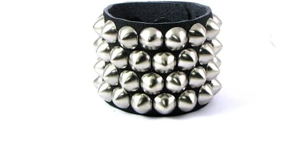 V-Leather Wristband with Silver Cone Studs (4 Row)