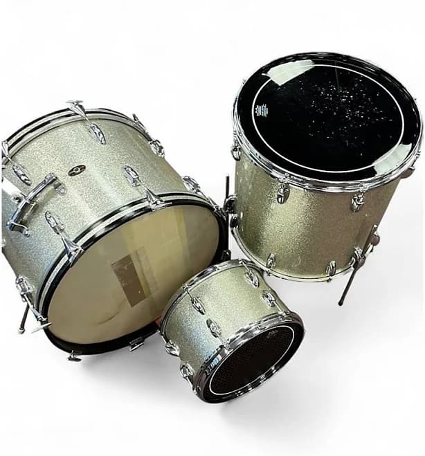 Vintage 1960s Slingerland 3 Piece modern jazz no. 9 kit Sparkle Drum Kit Sparkle Silver