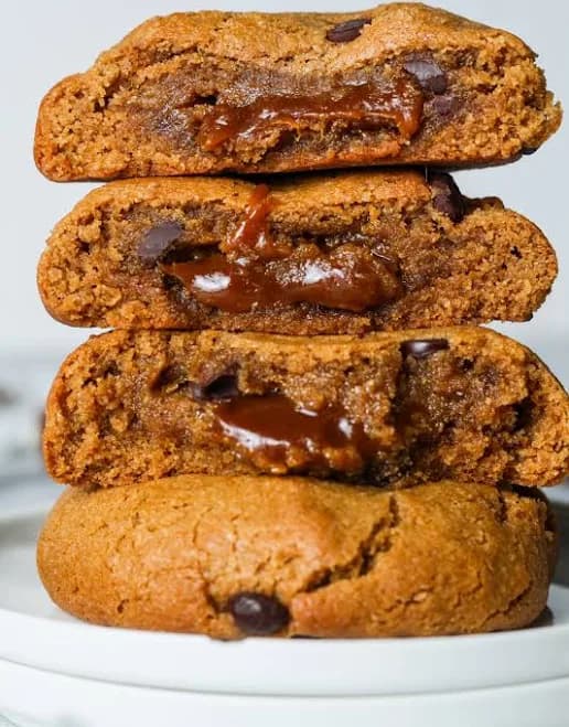Caramel Stuffed Cookies