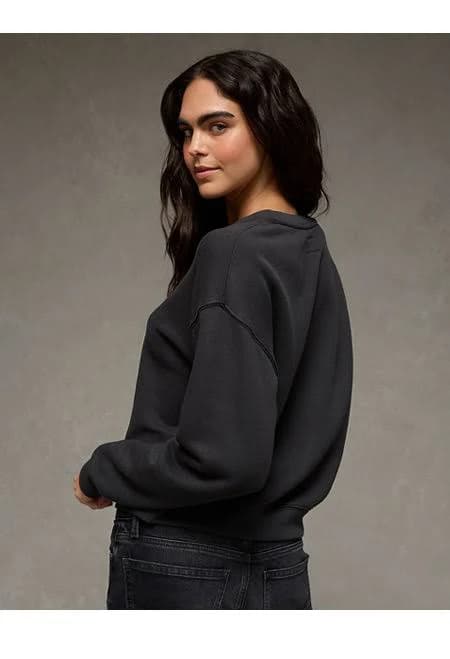 AE Women's Relaxed Crew Neck Sweatshirt