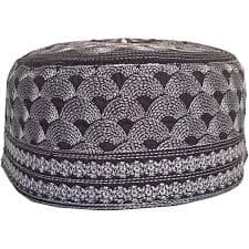 Alwee Muslim Kufi Hat ALW010 Islam Men Prayer Skull Cap Headware Ramadan Eid Gift (22.5 in. Circumference, Black/Red): Buy Online at Best Price in UAE - Amazon.ae