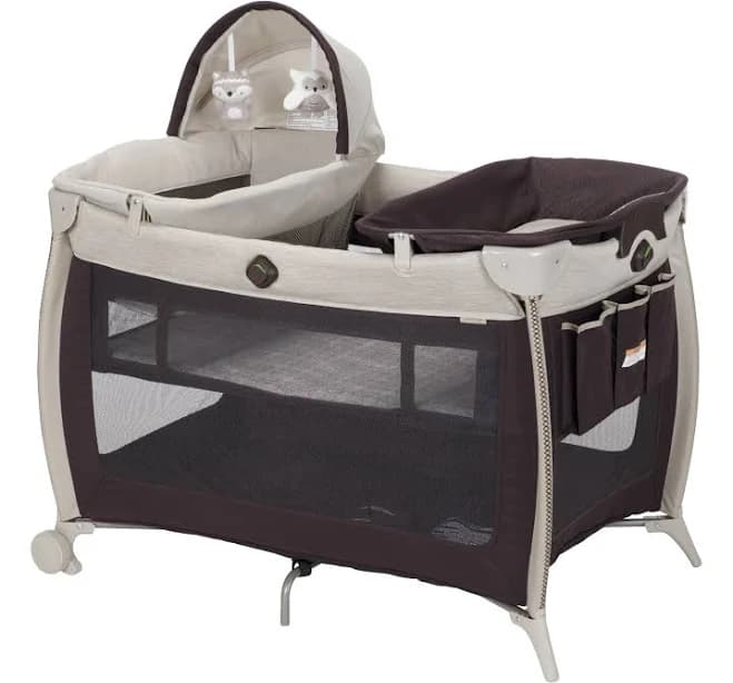 Safety 1st Play-and-Stay Play Yard