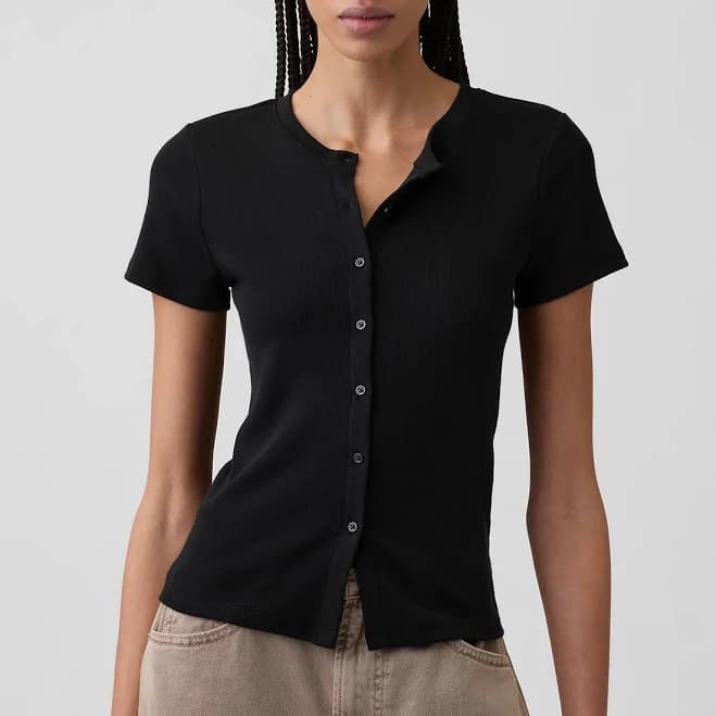 Gap Women's Ribbed Button-Up Top