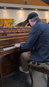Steinway Console 40 | PianosNow