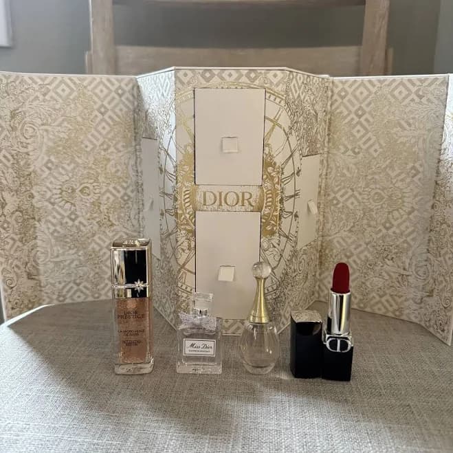 DIOR 30 MONTAigne LUXURY Mini BEAUTY ADVENT CALENDAR 2024