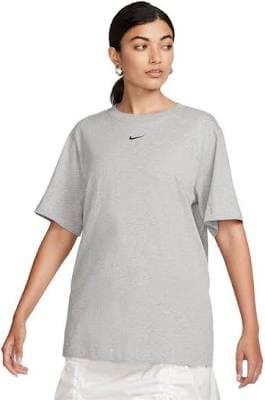 Nike Women's Sportswear Essential T-Shirt