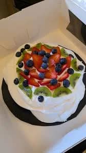 Family Pavlova
