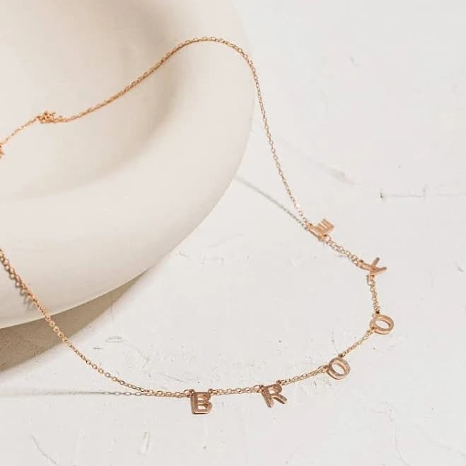Ora Gift Dangle Name Letter Necklace