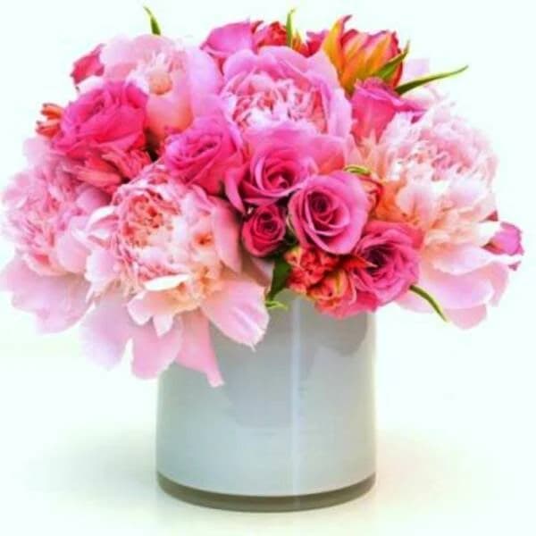 Fancy Roses and Peonies | In the Prettiest Pink