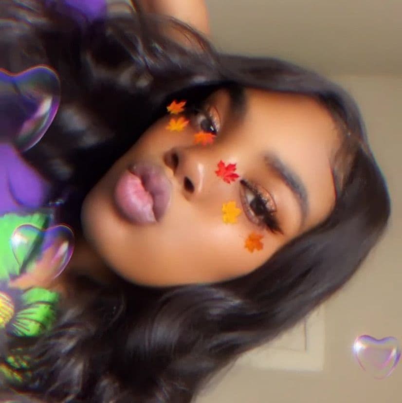 Mia 